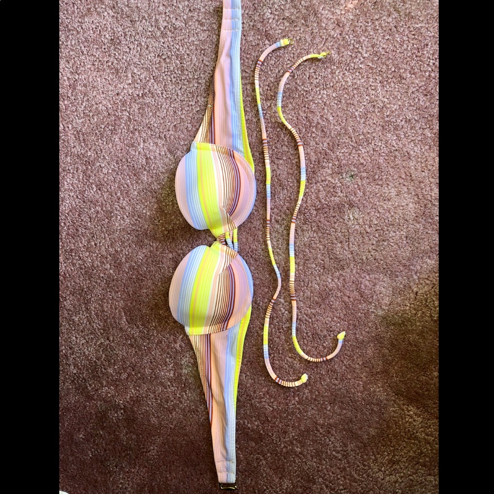 Victoria’s Secret Bikini Top